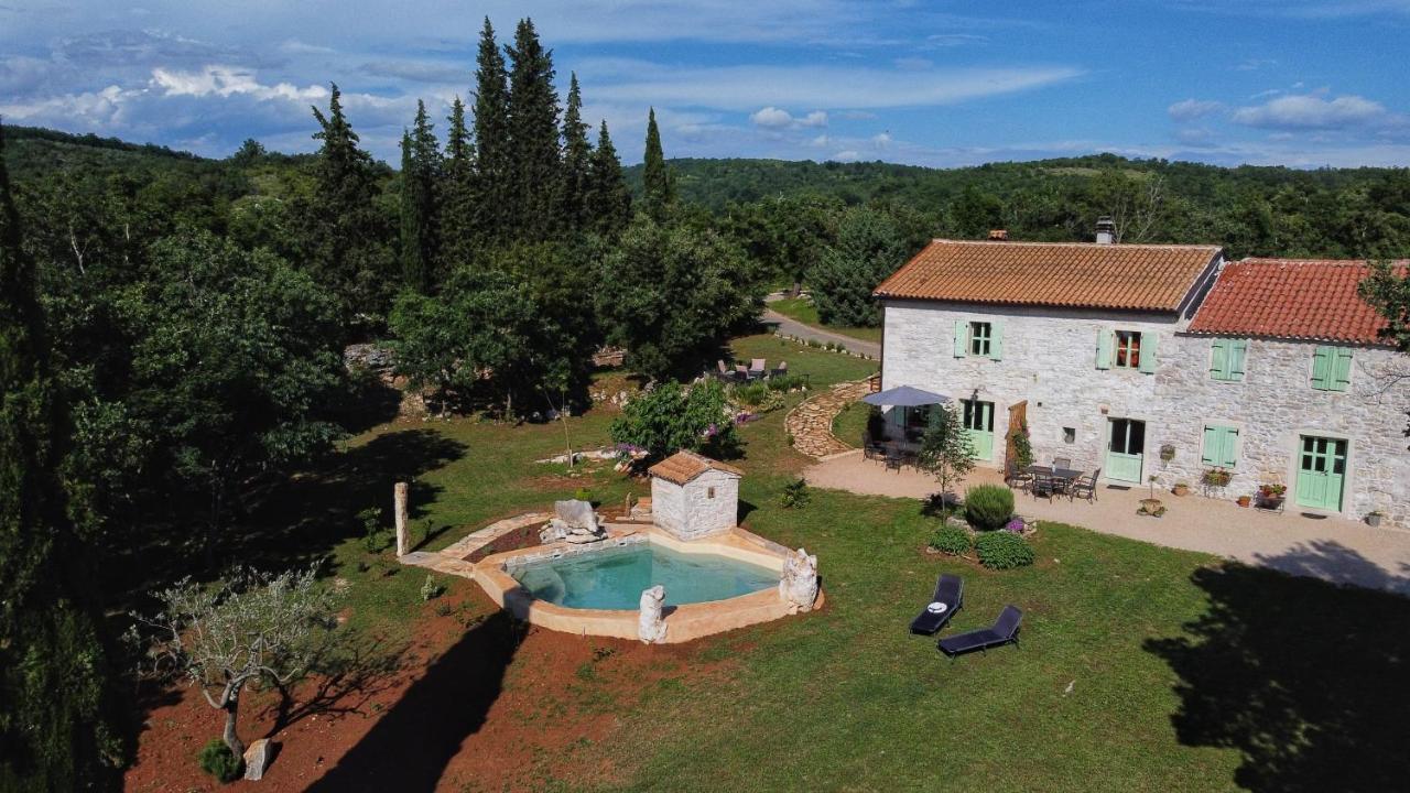 Cottage Al Merlo Olivo Buje Exterior photo